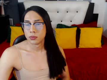 Stephanieparadis25 Chaturbate stream image from May 27, 2026