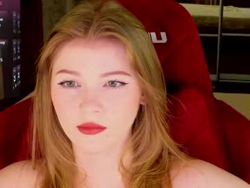 Jennykiss11 Chaturbate stream image from May 27, 2026