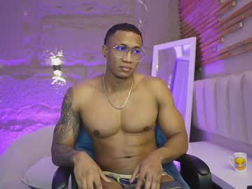 Logan_Varela Chaturbate stream image from May 27, 2026
