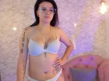 Tynasanders Chaturbate stream image from May 27, 2026