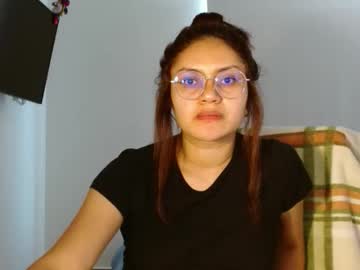 Lia_Miracle Chaturbate stream image from May 27, 2026