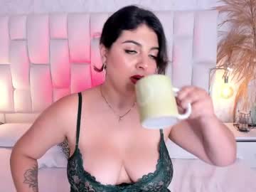 Miagreys_ Chaturbate stream image from May 27, 2026