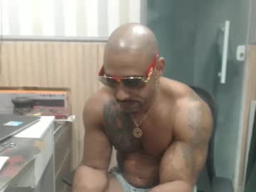 Hebertgomes Chaturbate stream image from May 28, 2026