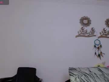 Olivia_Col Chaturbate stream image from May 28, 2026