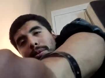Johnnyemonleos Chaturbate stream image from May 28, 2026