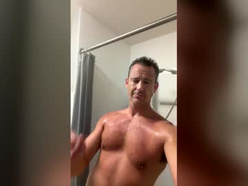 Justdo1982 Chaturbate stream image from May 28, 2026