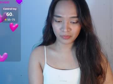 Xhotlickerkiarax Chaturbate stream image from May 28, 2026