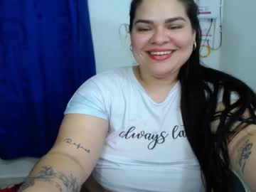 Ninafuentes2x Chaturbate stream image from May 28, 2026