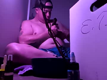 Wundrsword33 Chaturbate stream image from May 28, 2026