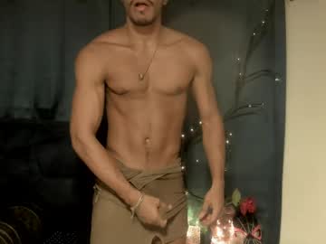 Coreyglover Chaturbate stream image from May 28, 2026