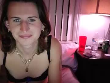 Noellenoir222 Chaturbate stream image from May 28, 2026