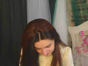 Reynaedge Chaturbate stream image from May 28, 2026