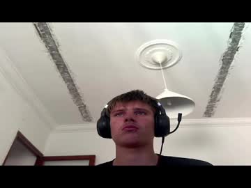Boyblondhetero Chaturbate stream image from May 28, 2026