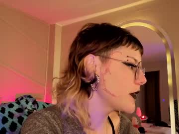 Rossiie_Hunt_ Chaturbate stream image from May 28, 2026