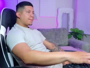 _Robertobaggio Chaturbate stream image from May 28, 2026