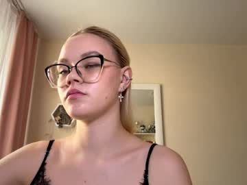 Synnecure Chaturbate stream image from May 28, 2026