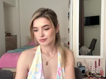 Madelenequirk Chaturbate stream image from May 28, 2026