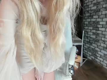 Eva_Melow Chaturbate stream image from May 28, 2026