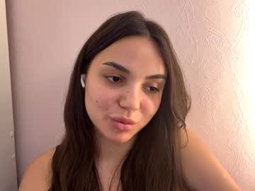 Charmainerempe Chaturbate stream image from May 28, 2026