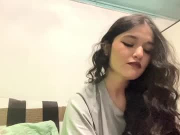 Fredamedora Chaturbate stream image from May 28, 2026