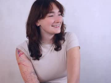Lilliauvalle Chaturbate stream image from May 28, 2026