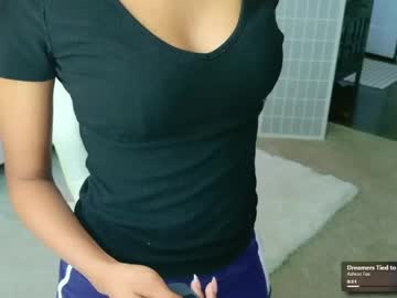 Lileviemarie Chaturbate stream image from May 28, 2026