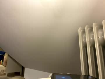 Biscuitmew Chaturbate stream image from May 28, 2026