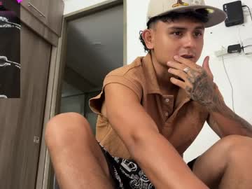 Bob_Pettersonn Chaturbate stream image from May 28, 2026