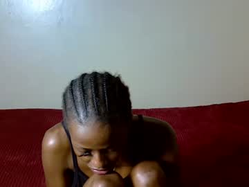 Petitekittyy Chaturbate stream image from May 28, 2026