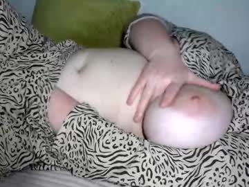Royalboobs Chaturbate stream image from May 28, 2026