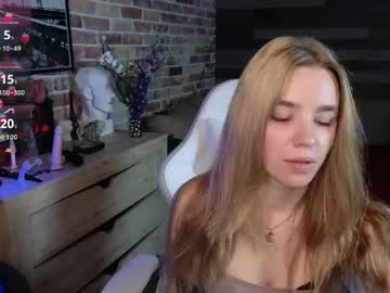Eva_Mini Chaturbate stream image from May 28, 2026
