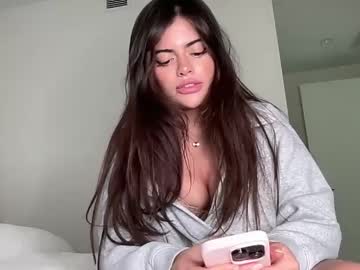 Poutyselena Chaturbate stream image from May 28, 2026