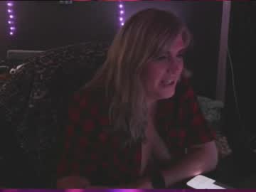 Sn0wflakexd Chaturbate stream image from May 29, 2026