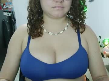 Curly_Greeneyed Chaturbate stream image from May 29, 2026
