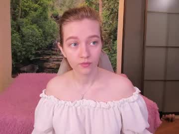 Ksuhessa Chaturbate stream image from May 29, 2026