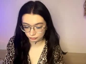 Mereditheurich Chaturbate stream image from May 29, 2026