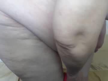 Yourmilf4love Chaturbate stream image from May 29, 2026