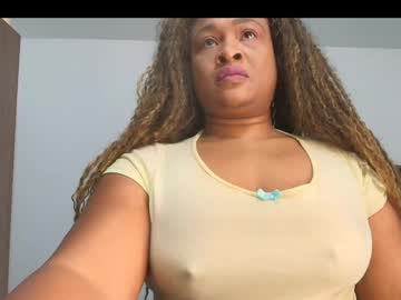Luxy_Benet Chaturbate stream image from May 29, 2026