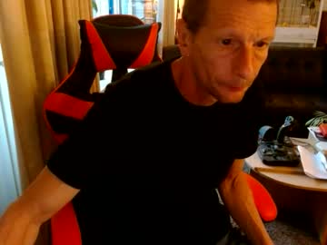 Chavavrianoldbructerian Chaturbate stream image from May 29, 2026