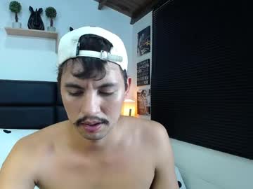 Alexx_Leon Chaturbate stream image from May 29, 2026
