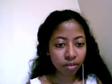 Joliekah27 Chaturbate stream image from May 29, 2026