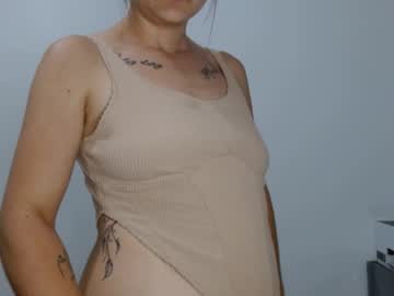 Lilcoralinne_0 Chaturbate stream image from May 30, 2026