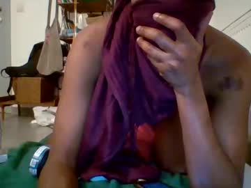 Theslutiihijabiboi Chaturbate stream image from May 30, 2026