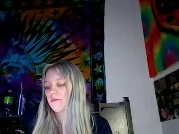 Amethystmoon18 Chaturbate stream image from May 30, 2026