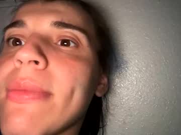 Sexybaddiespell Chaturbate stream image from May 30, 2026