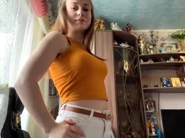 Marlenahuit Chaturbate stream image from May 30, 2026