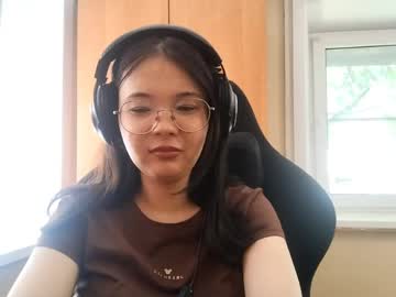 Mellieyamazaki Chaturbate stream image from May 30, 2026