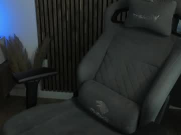 Oliverrgroove Chaturbate stream image from May 30, 2026