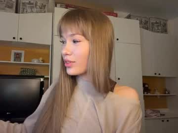 Estellezdebski Chaturbate stream image from May 30, 2026