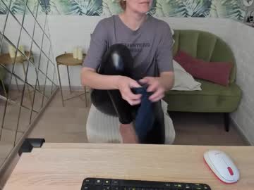 Paris_Cherry Chaturbate stream image from May 30, 2026